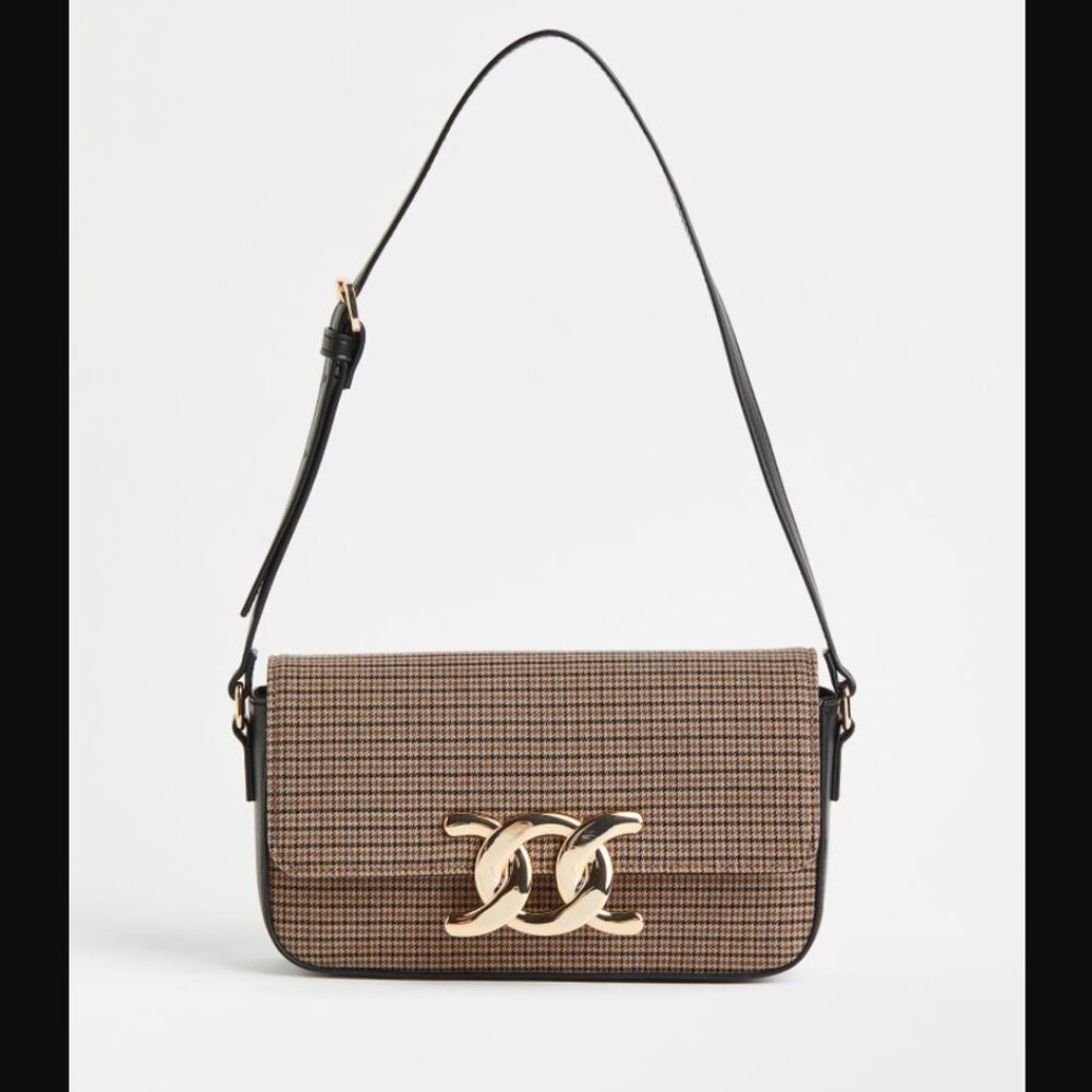 NWT VIral H&M Shoulder Bag with Gold Clasp